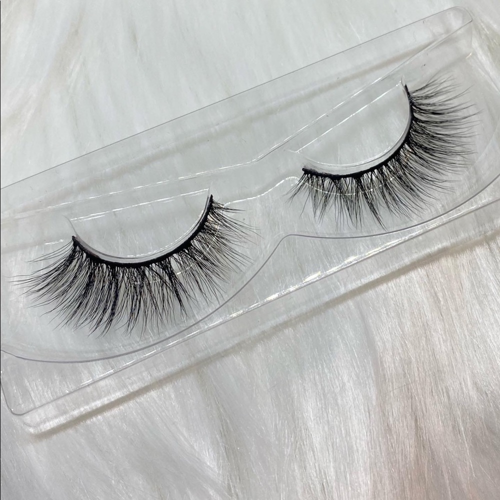 Lashes- Style: Desire